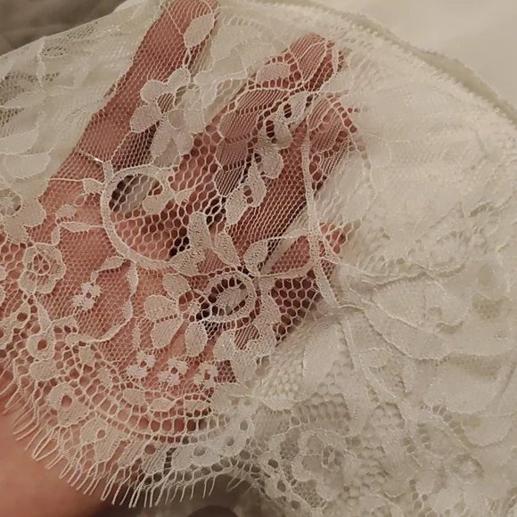 EUC like new white CK blouse - Picture 6 of 7